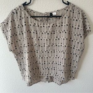 Divided H &M‎  Safety Pin Blouse Size 8